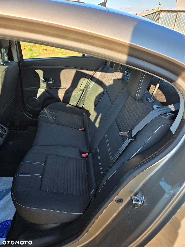 Renault Fluence 1.5 dCi Limited - 11