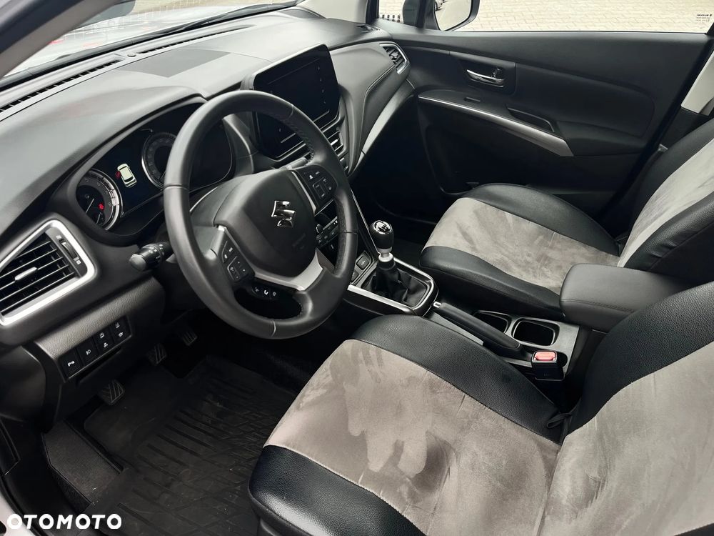Suzuki S-Cross 1.4 SHVS Premium - 9
