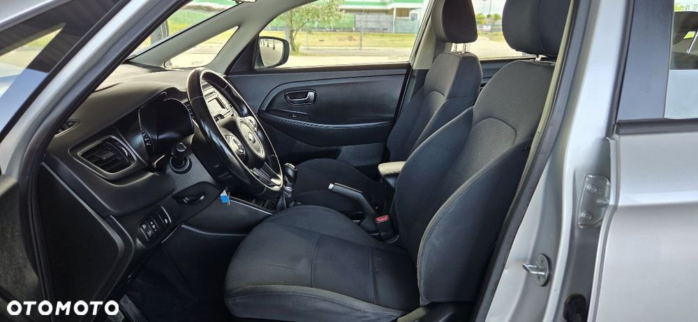 Kia Carens 1.7 CRDi 115 Dream Team Edition - 19
