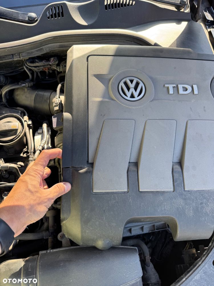 Volkswagen Passat 1.6 TDI DPF BlueMot Comfortline - 13