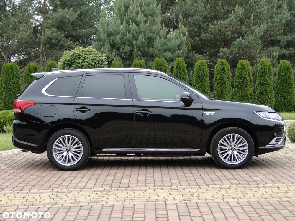 Mitsubishi Outlander Intense + - 8