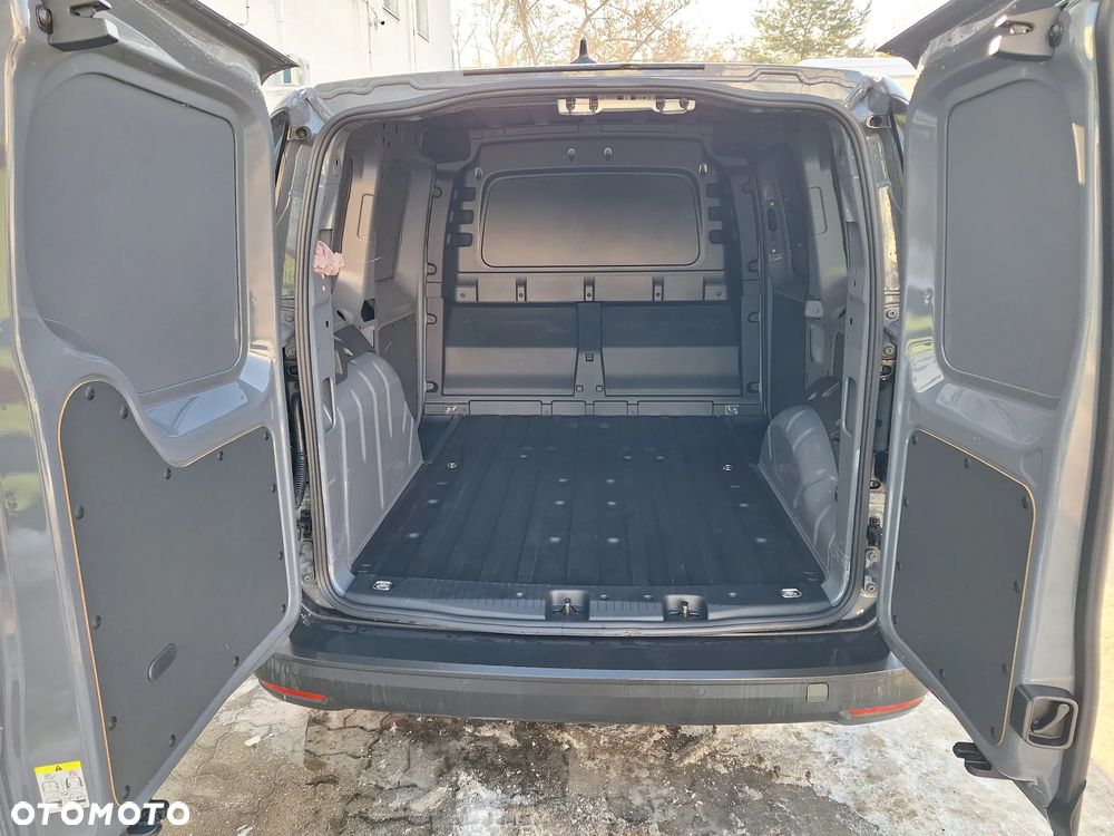 Volkswagen Caddy - 10