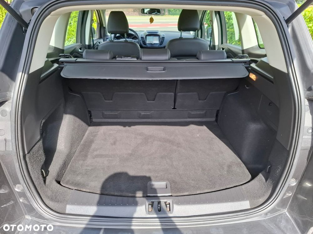 Ford Kuga 1.5 TDCi 2x4 Titanium - 31