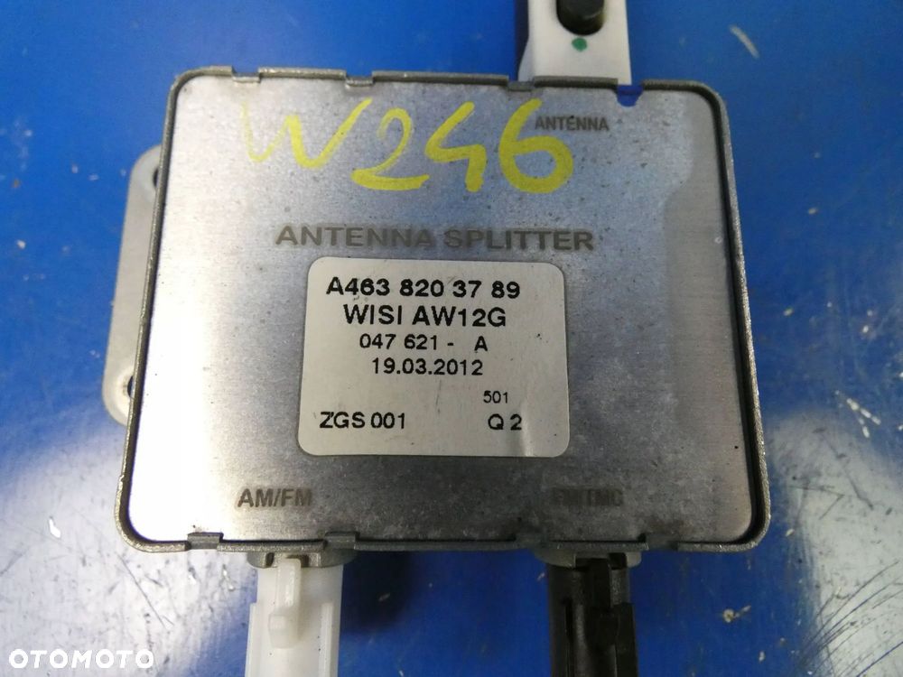 MERCEDES B KLASA W246 E W212 C W204 A W176 WZMACNIACZ ANTENY - 1