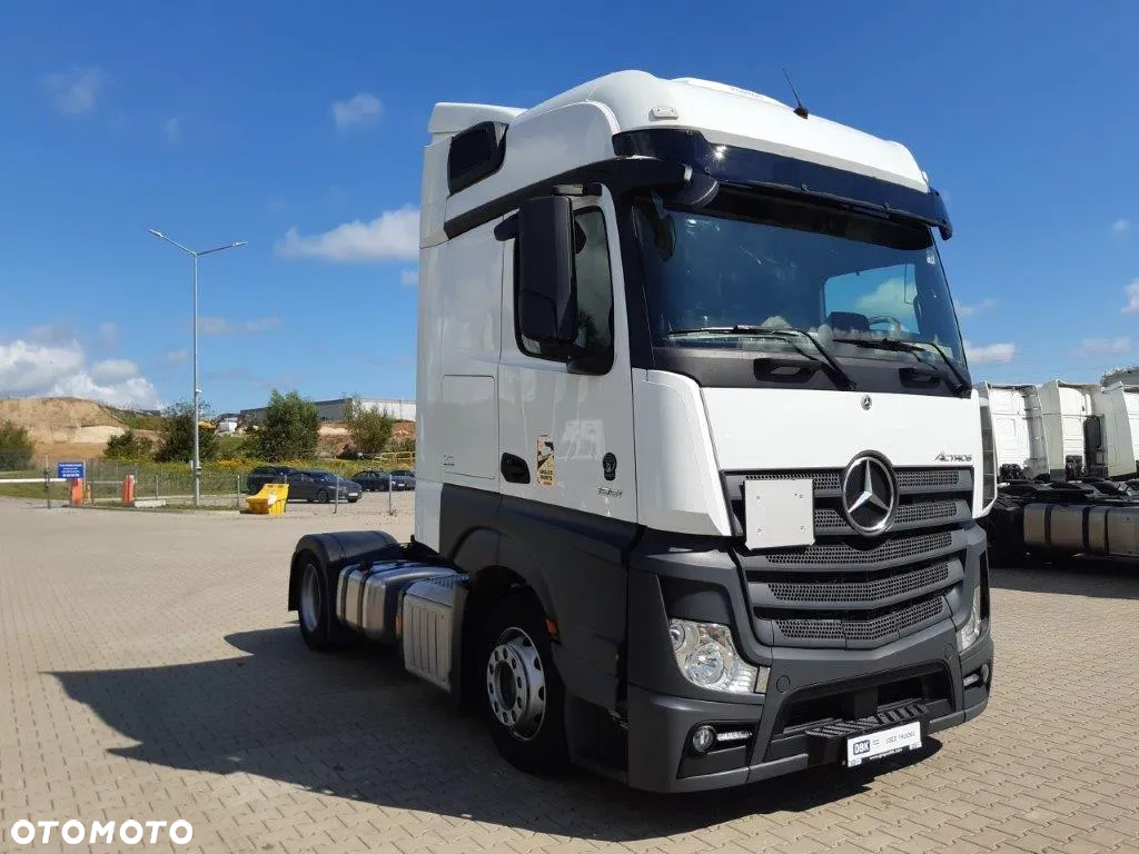 Mercedes-Benz ACTROS (30328) - 2