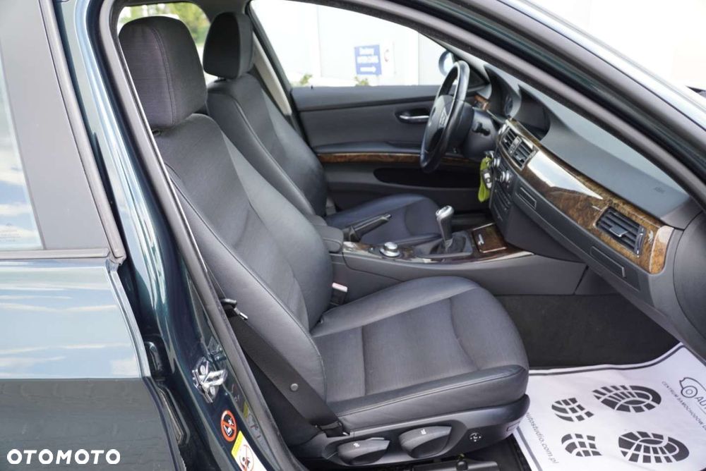 BMW Seria 3 320d DPF Edition Fleet Sport - 6
