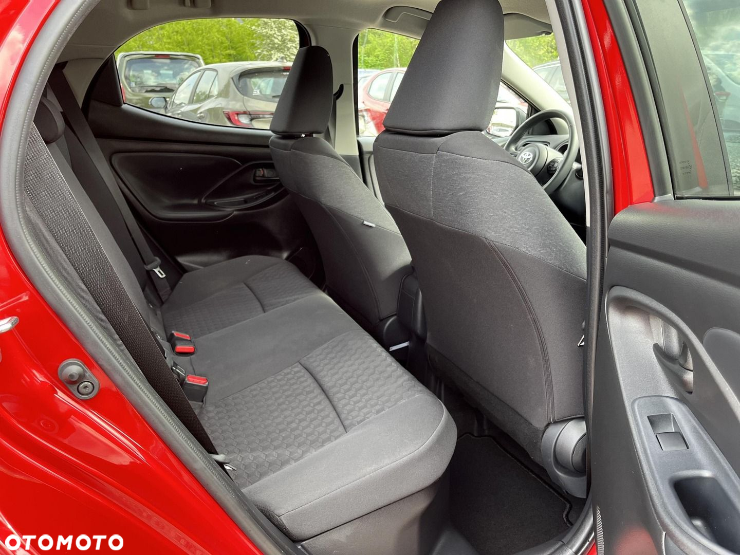 Toyota Yaris Hybrid 1.5 Style - 10