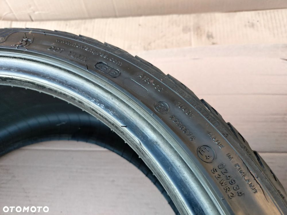 OPONY ZIMOWE NOKIAN WR 235 35 R19 87V NO - 16
