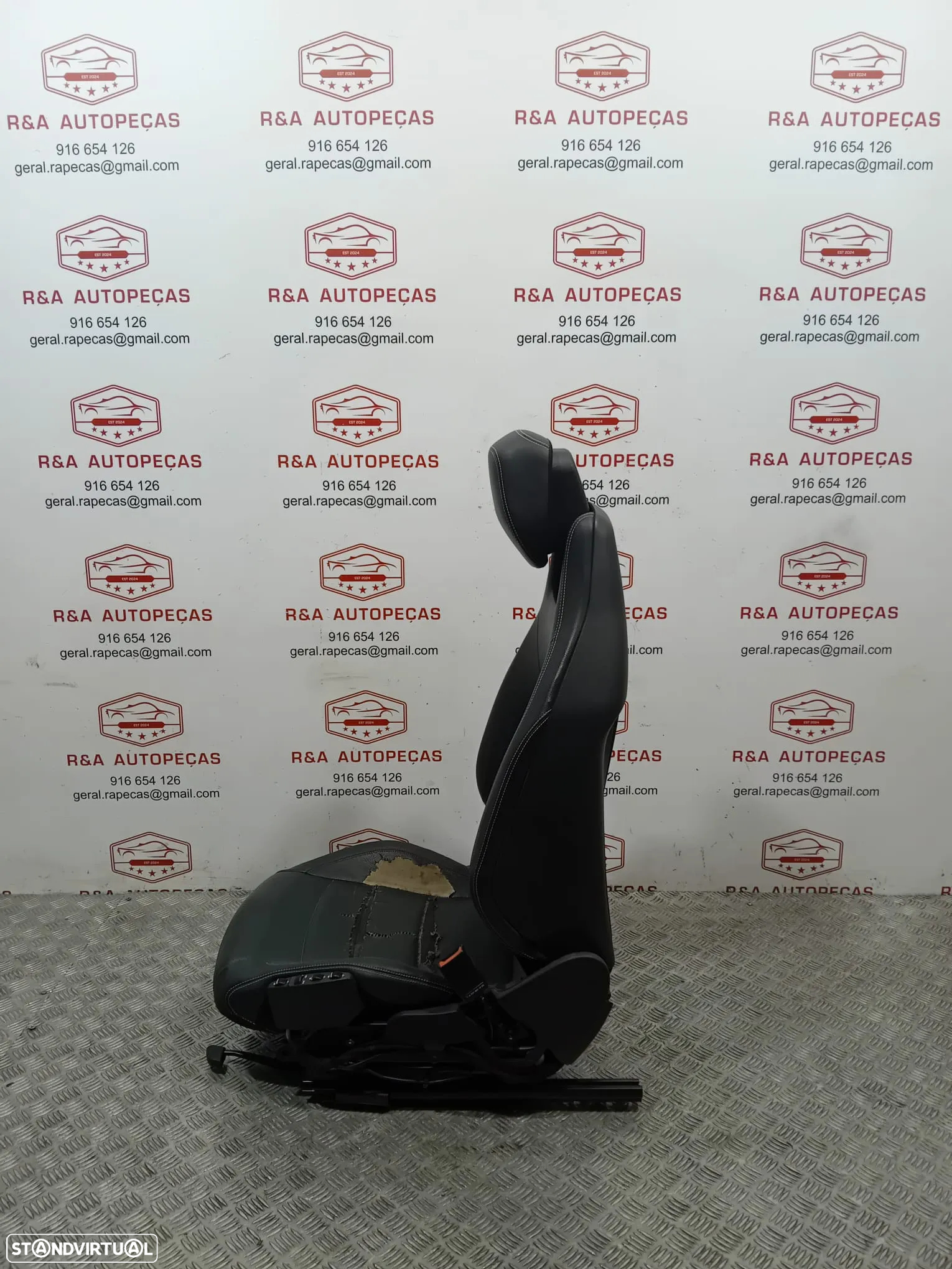 Conjunto de Bancos Mercedes Class E Coupé W207 Elétricos em Pele Original - 18