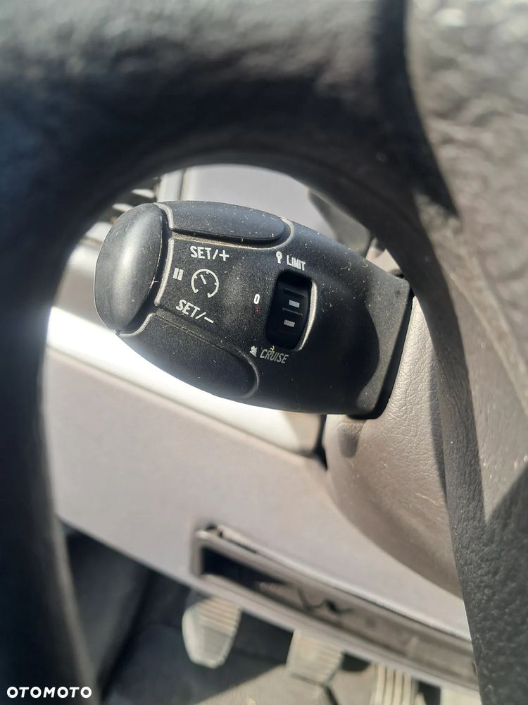 Peugeot 807 - 22