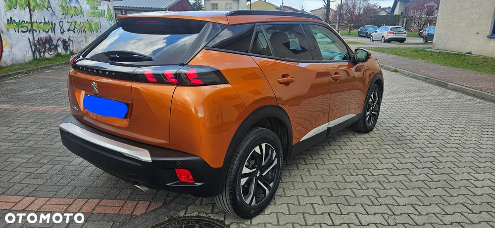 Peugeot 2008 1.5 BlueHDi Allure S&S EAT8 - 5