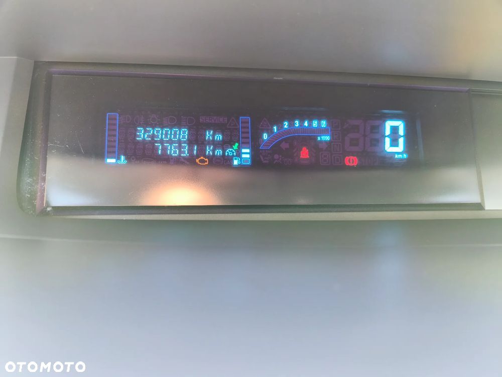 Renault Espace 2.0 dCi Expression - 8