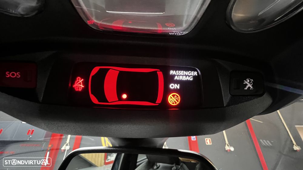 Peugeot 5008 1.6 BlueHDi GT Line - 51