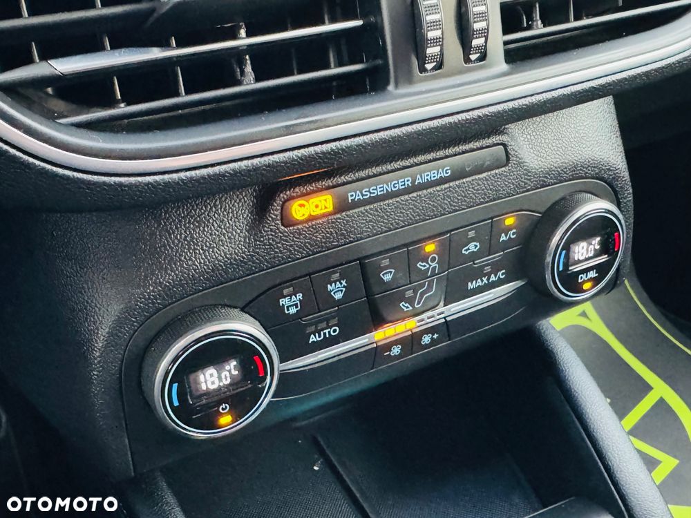 Ford Focus 1.5 EcoBlue STart-Stopp-System TITANIUM - 35