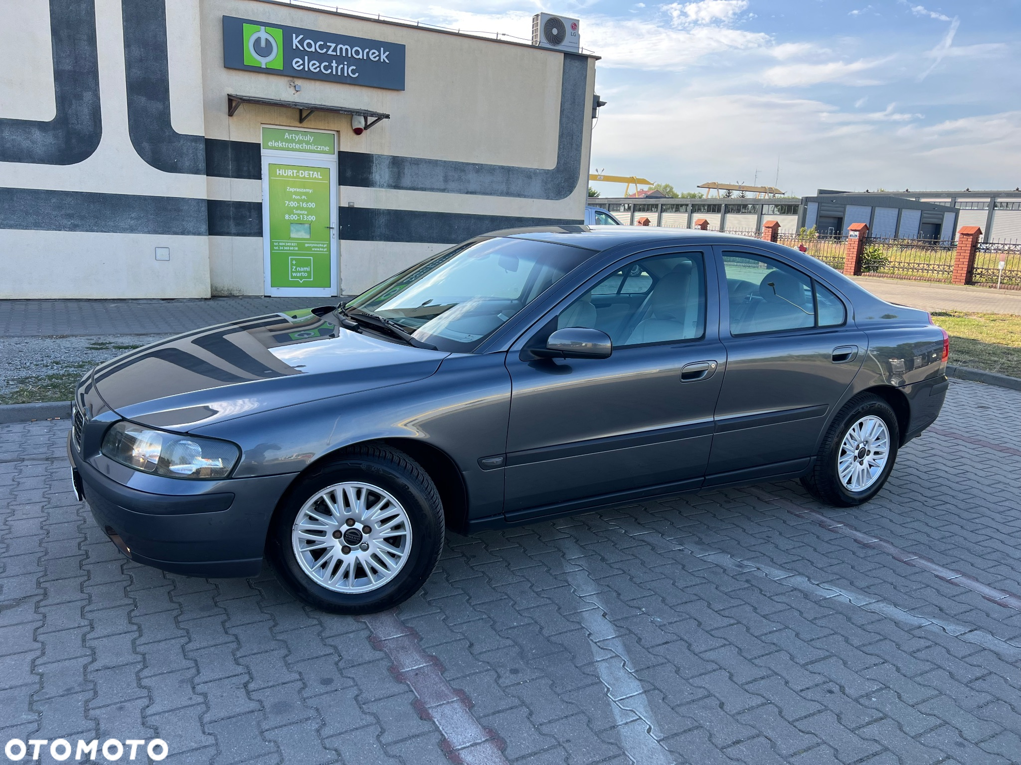 Volvo S60 2.4D - 12