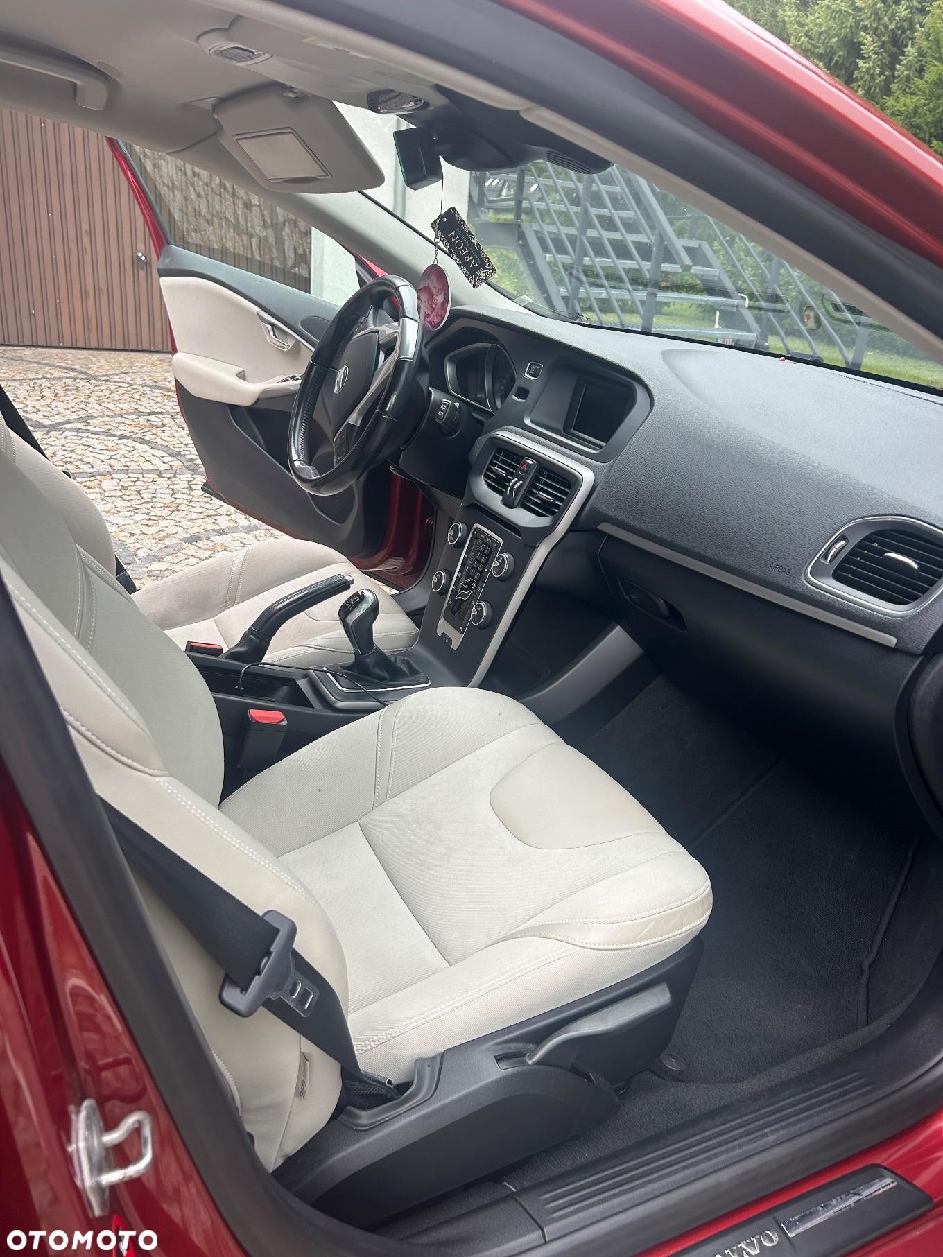 Volvo V40 D3 Momentum - 11