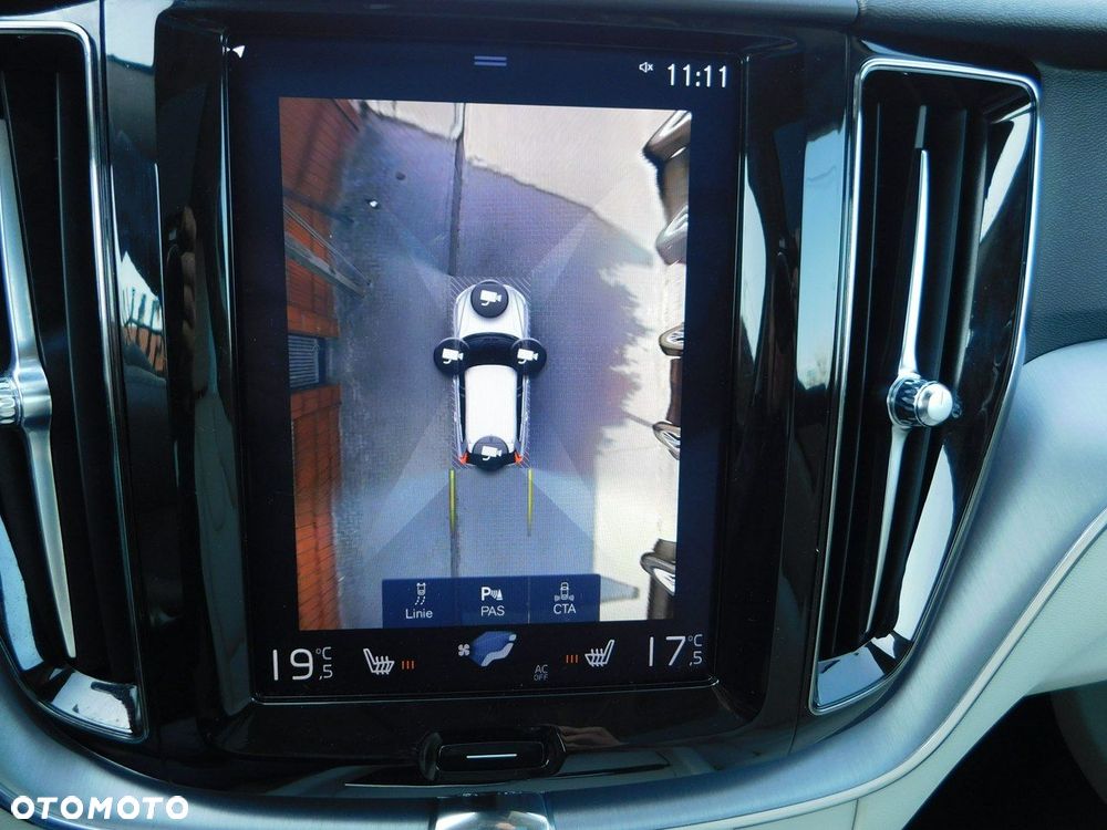 Volvo XC 60 D3 Momentum Pro - 17