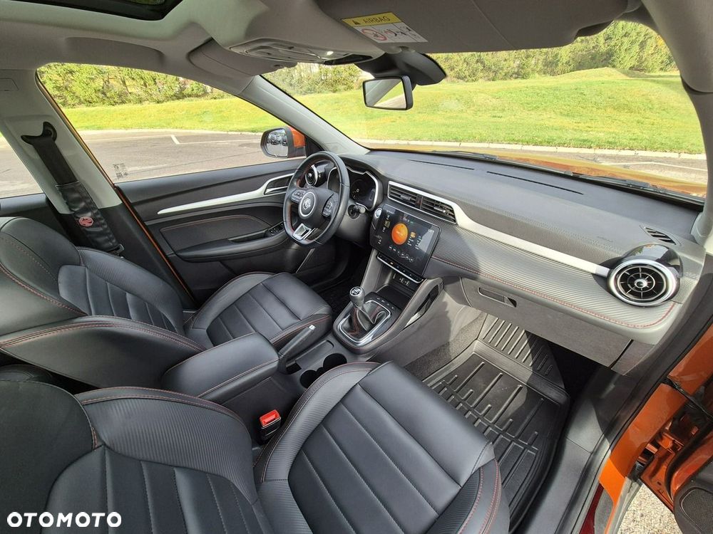 MG ZS - 20