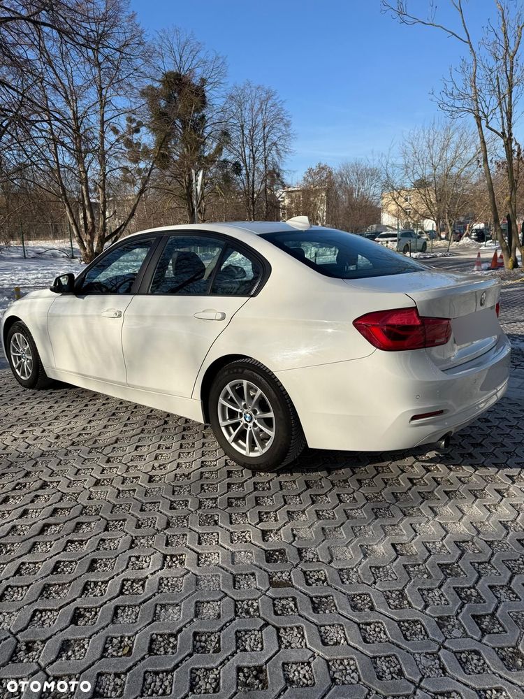 BMW Seria 3 318i Advantage - 11