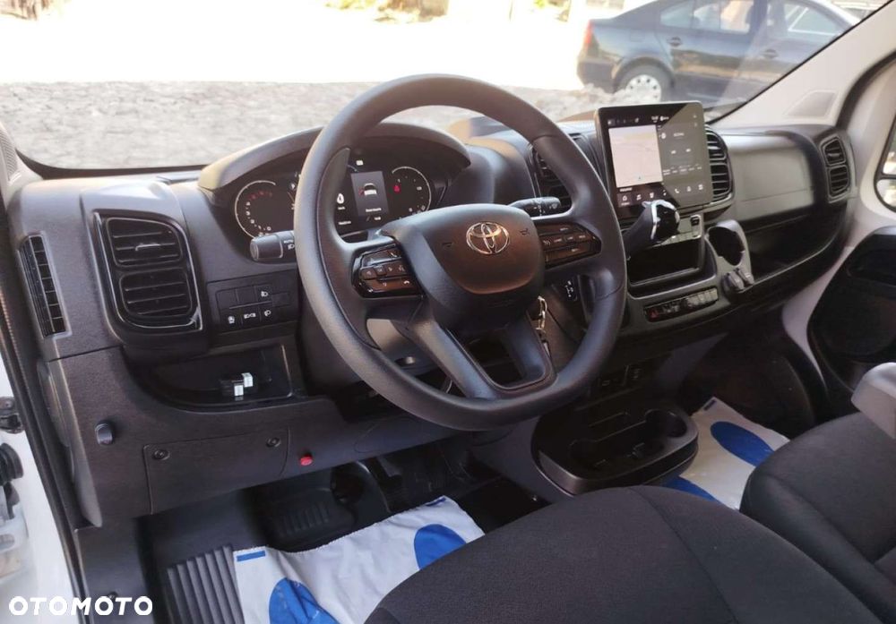 Toyota Proace Max - 13