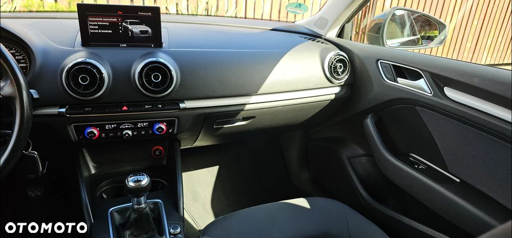 Audi A3 Sportback 1.6 TDI - 9