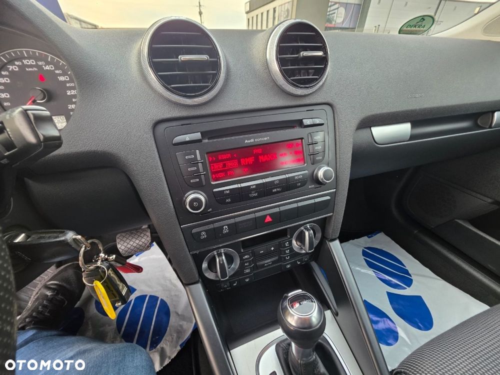 Audi A3 Sportback - 16
