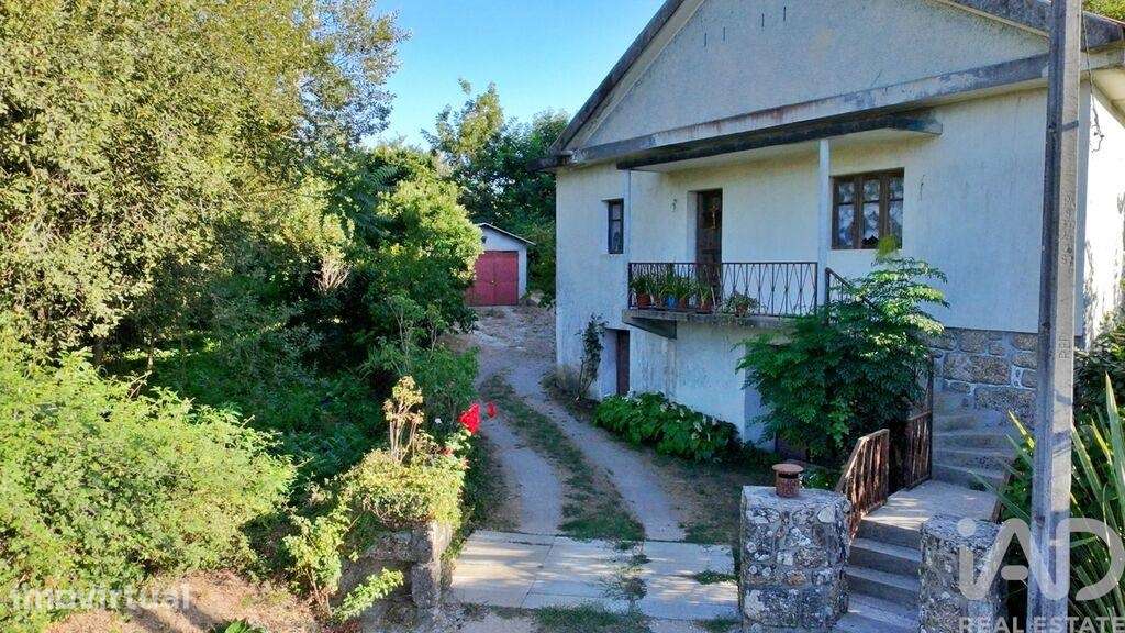 Casa / Villa T4 em Aldão de 310,00 m2 - Grande imagem: 3/28