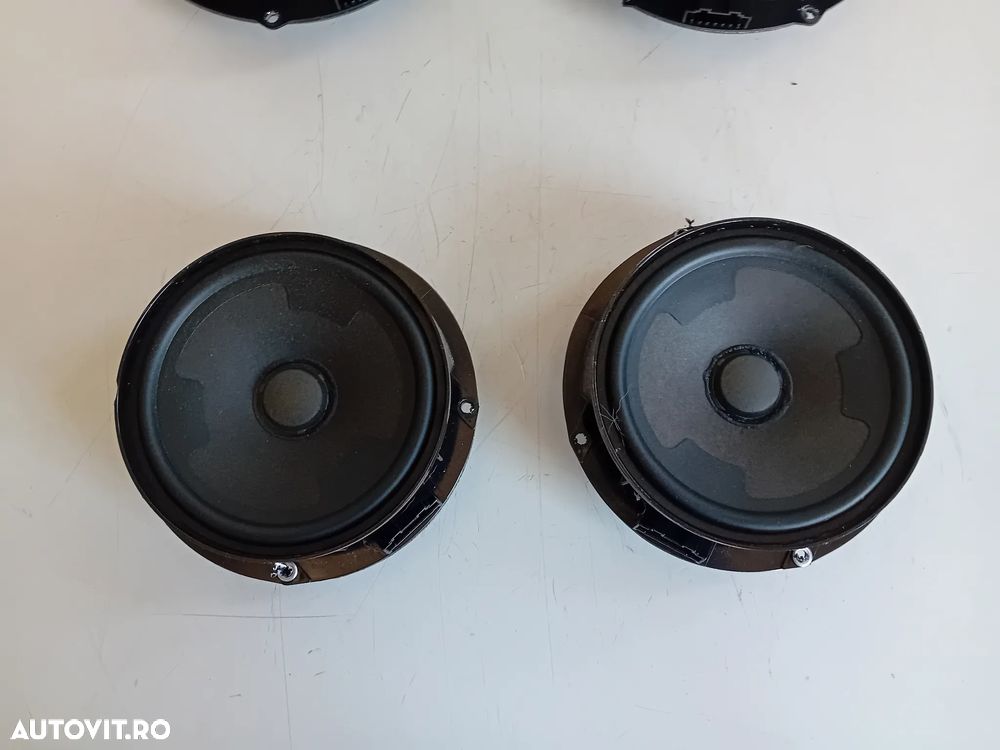 Boxa Difuzor Usa Fata Spate Vw Passat B8 AN 2014-2020 Cod 3G0035454 In Stare Foarte Buna - 3