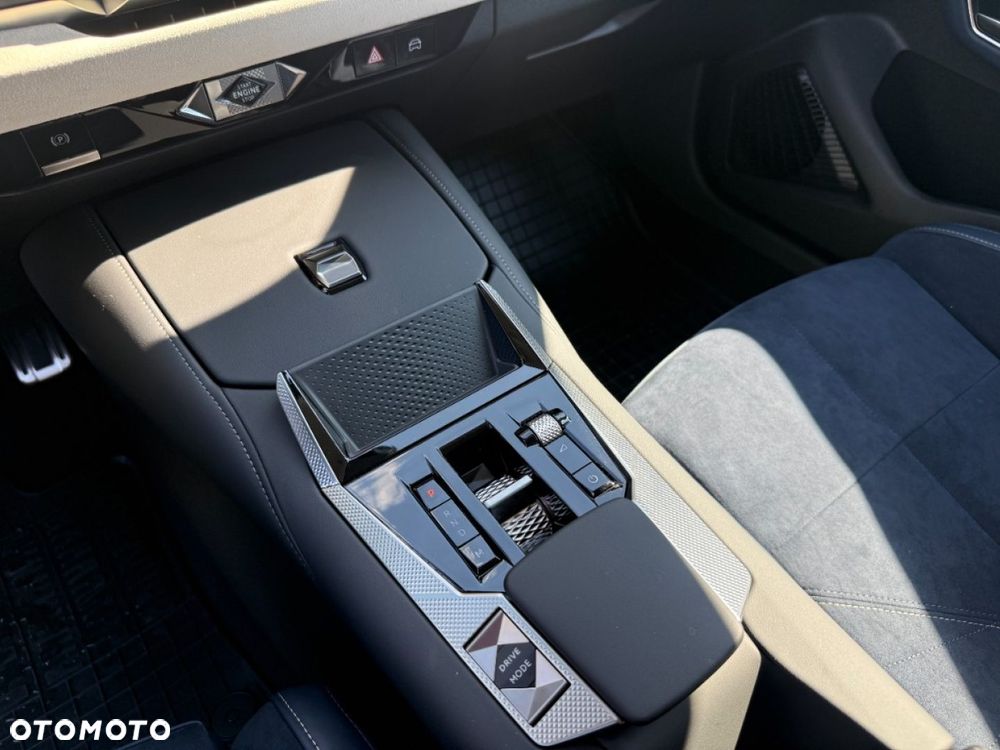 DS Automobiles DS 4 - 11