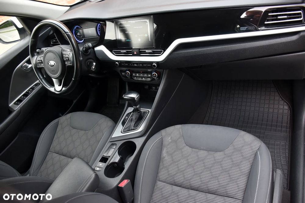Kia Niro 1.6 GDI Hybrid M - 7