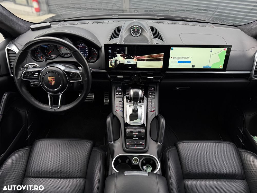 Porsche Cayenne - 12