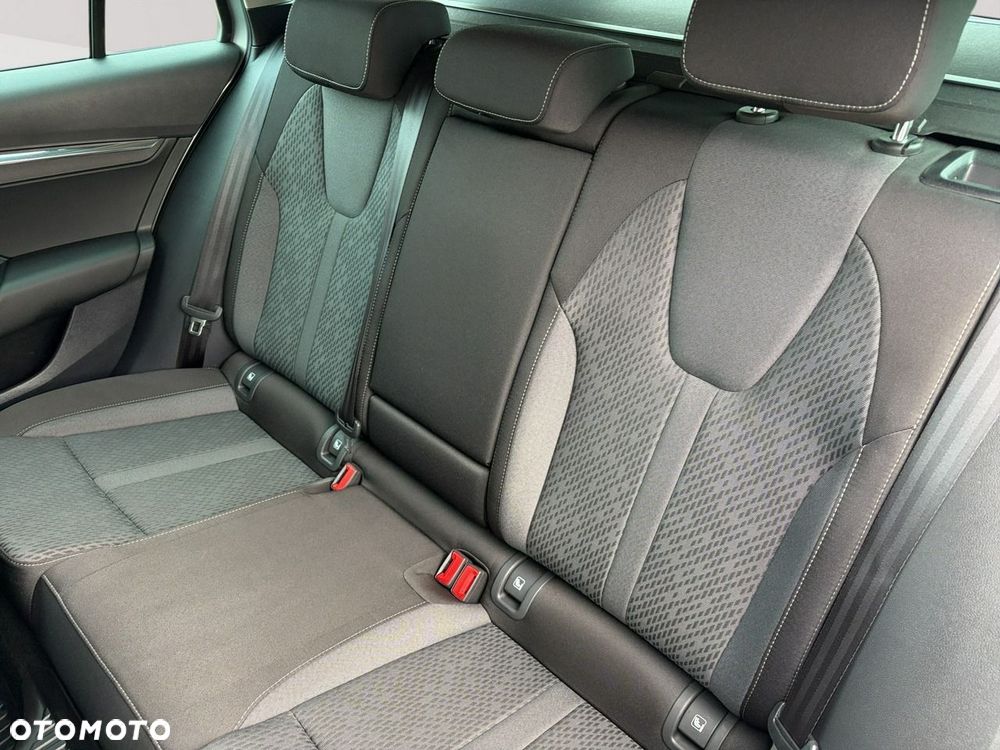 Skoda Octavia 1.5 TSI e-TEC DSG Style - 23