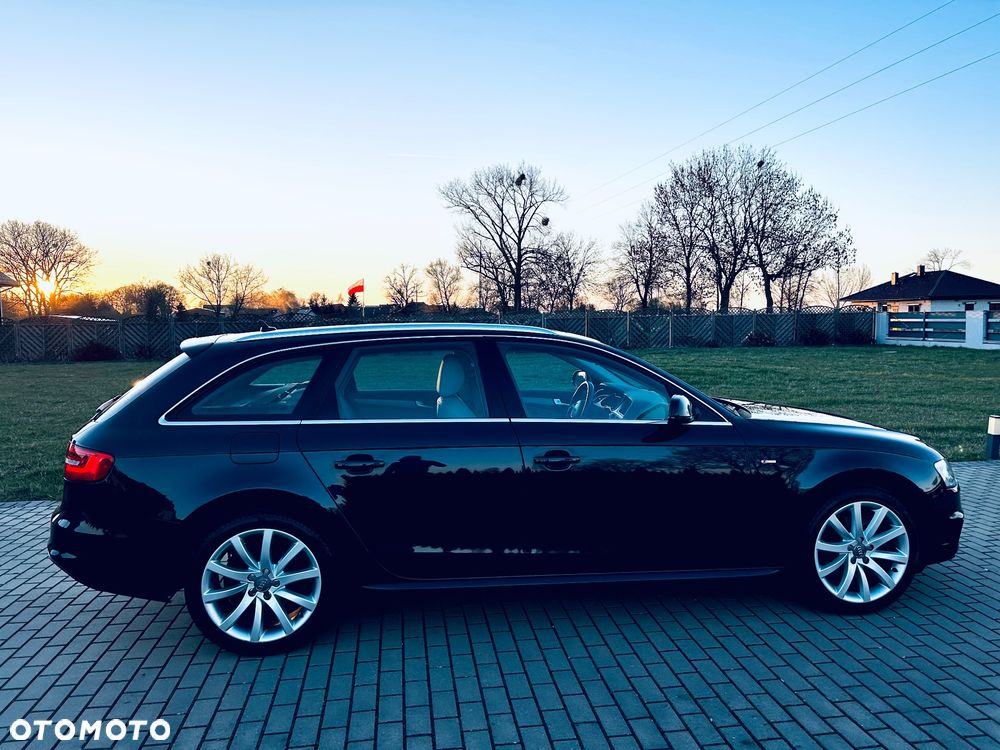 Audi A4 Avant 2.0 TDI DPF clean diesel multitronic S line Sportpaket - 11