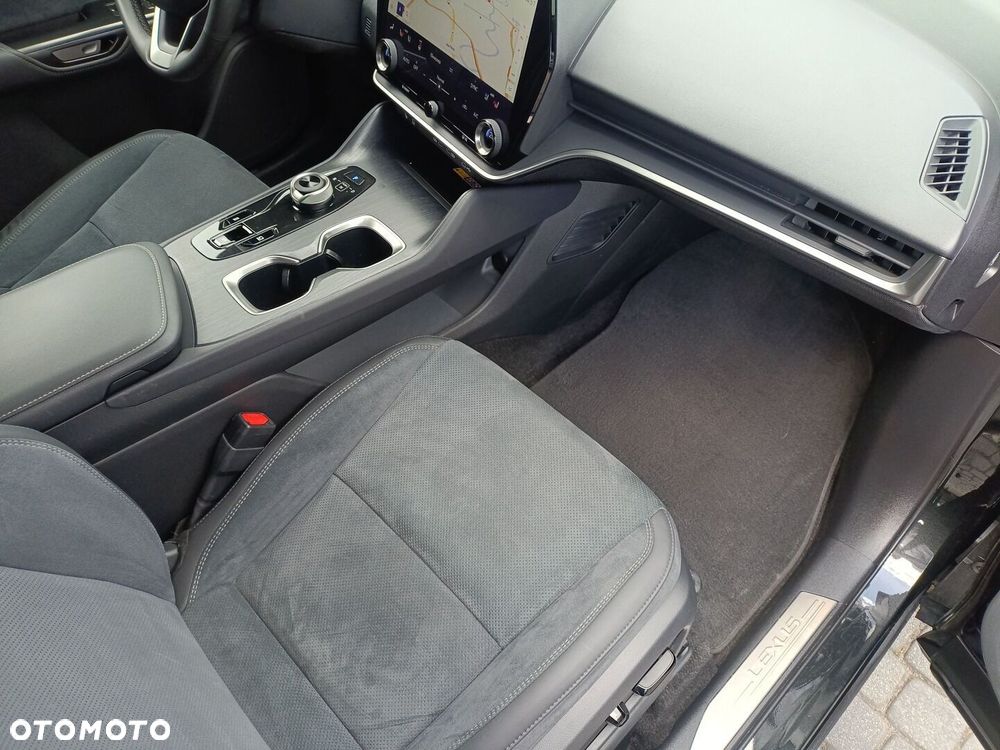 Lexus RZ 450e Omotenashi DIRECT4 - 10
