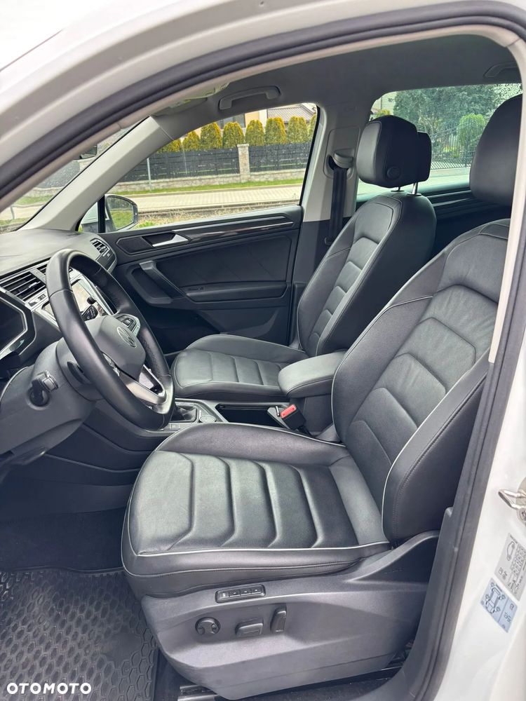 Volkswagen Tiguan 2.0 TDI SCR 4Mot Elegance DSG - 16