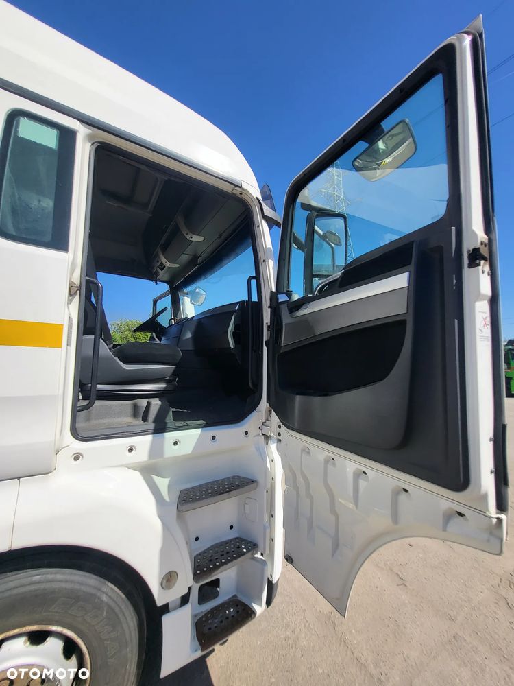 MAN TGX 26.440 6X2 3 osie - 26