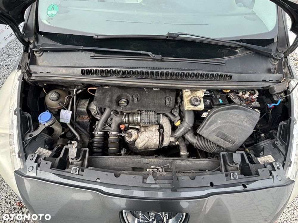 Peugeot 5008 HDI FAP 110 Premium - 13