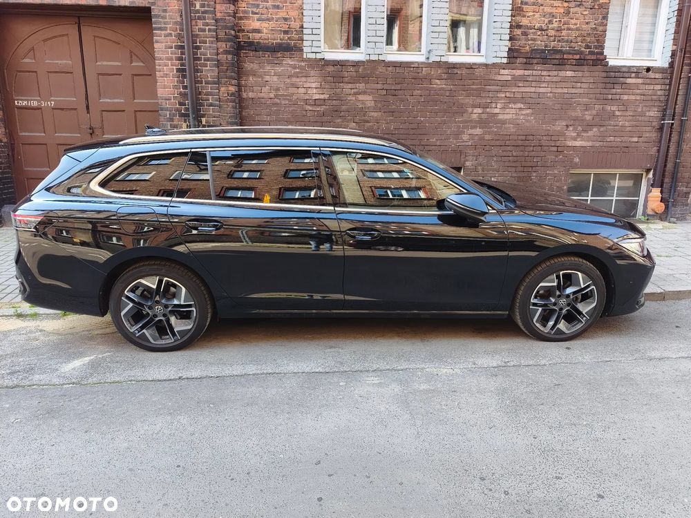 Volkswagen Passat - 5