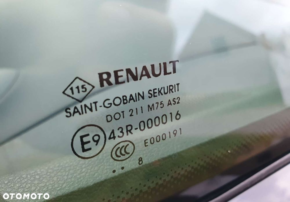Renault Grand Scenic - 13