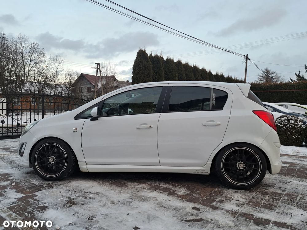 Opel Corsa 1.6 Turbo 150 Jahre - 21