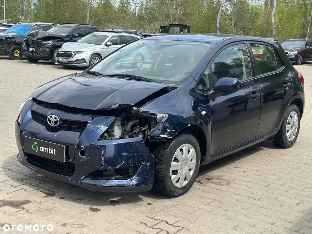 Toyota Auris - 3