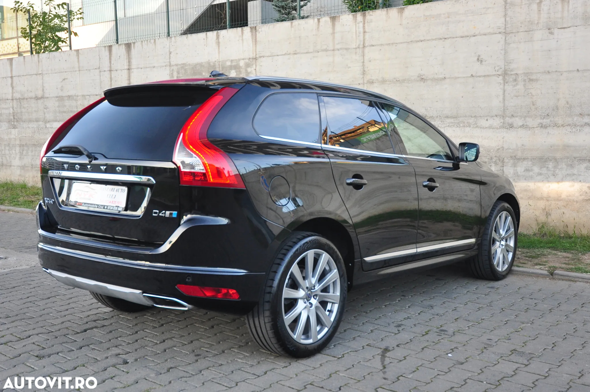 Volvo XC 60 D5 AWD Geartronic Linje Inscription - 4