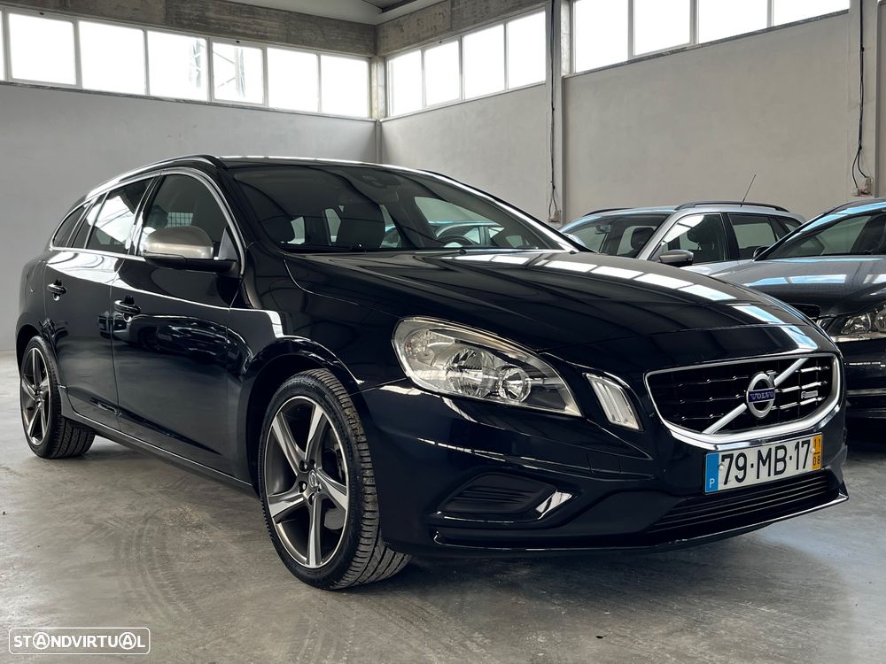 Volvo V60 2.0 D3 R-Design - 1