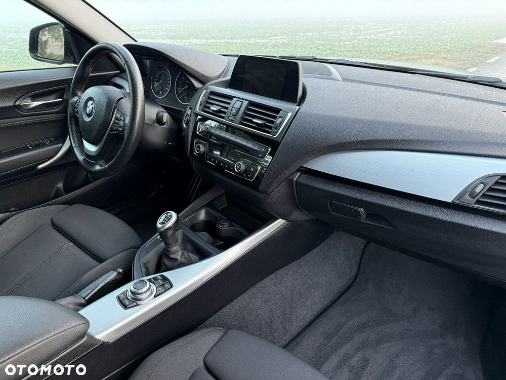 BMW Seria 2 220i Sport Line - 34