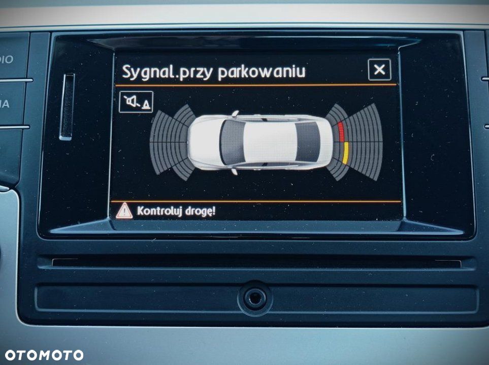 Volkswagen Passat - 38