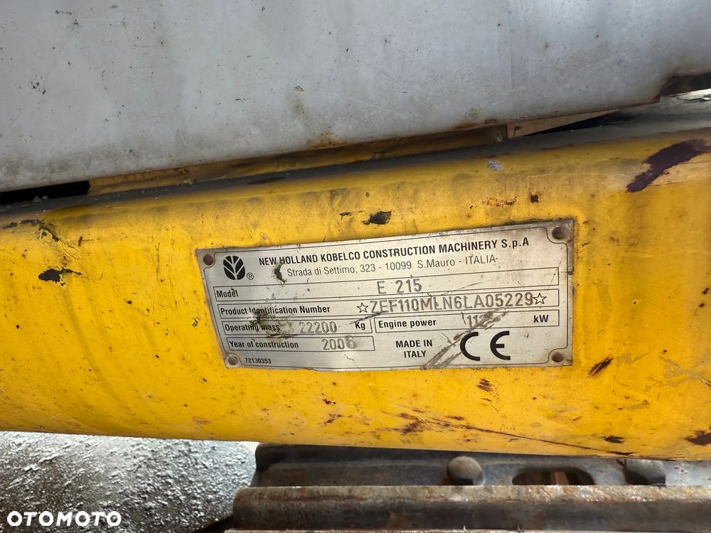 New Holland E215 - 8