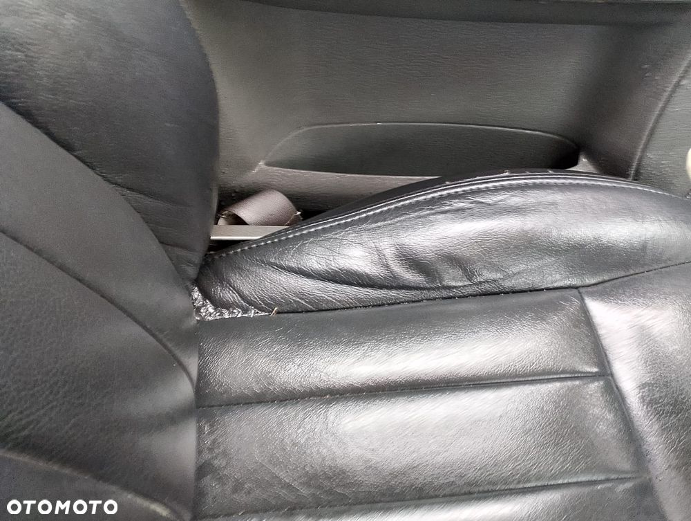 KANAPA FOTELE BOCZKI SKÓRA Jeep Liberty Cherokee KJ 2005 Wszystkie części - 5