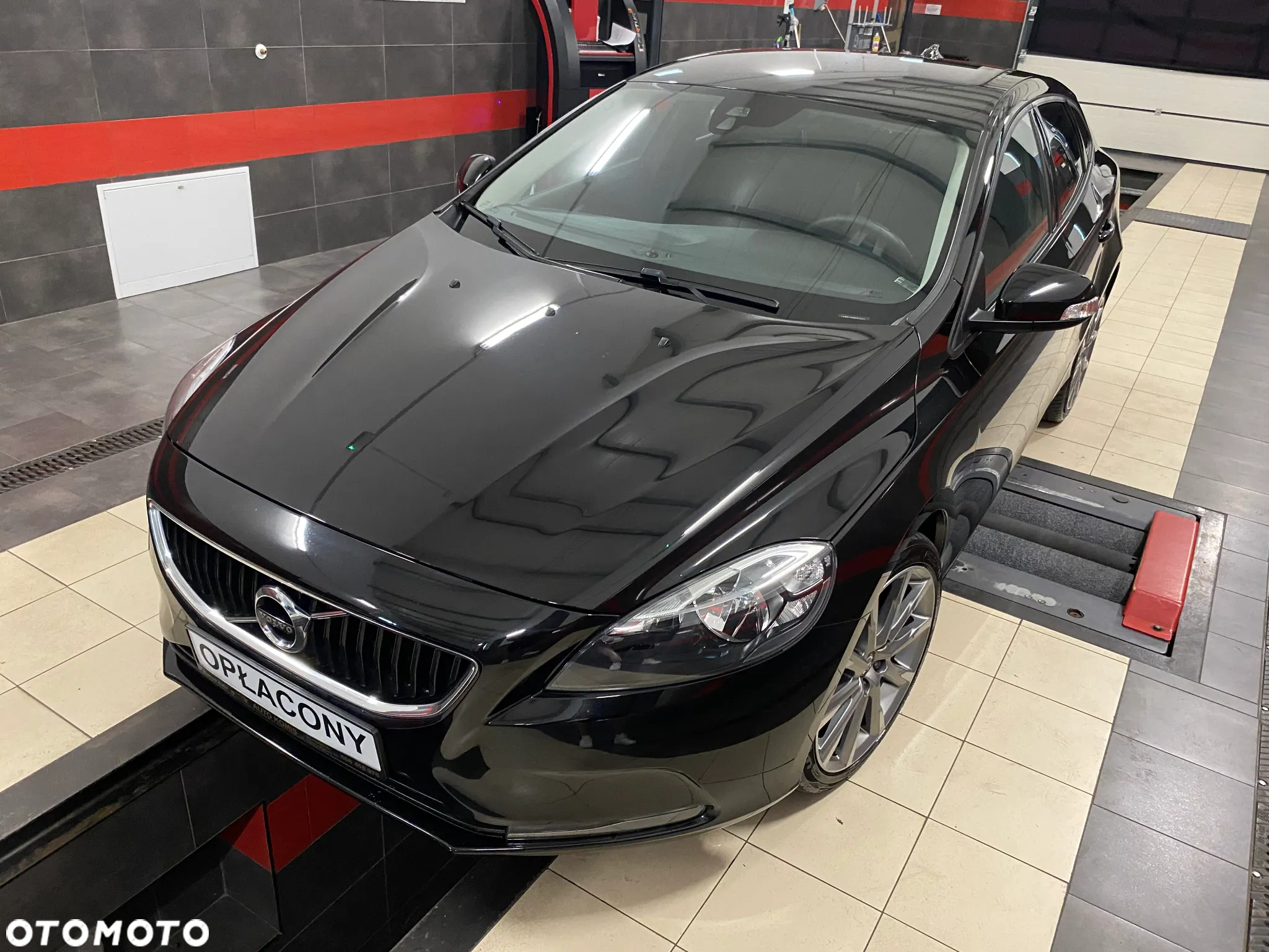 Volvo V40 D2 Summum - 2