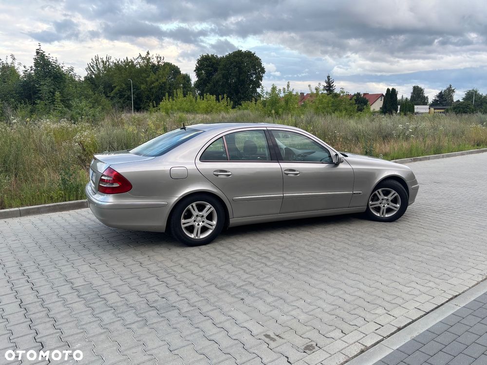 Mercedes-Benz Klasa E 320 CDI T Elegance - 11