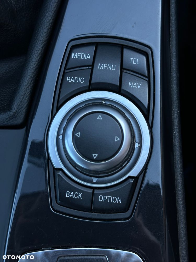 BMW Seria 5 520d Luxury Line - 35